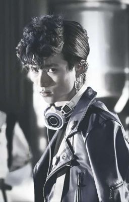 « allyanma » gió trên đỉnh tháp