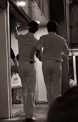 Ánh sáng trong bóng tối không tồn tại 