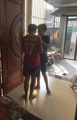 ÁNH TRĂNG TRONG LY RƯỢU ĐÊM