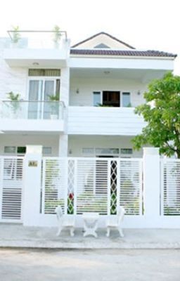 Căn nhà ma , nhìn ngoài xinh đẹp
