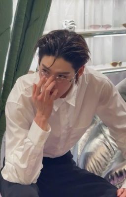 Dắt chó đi dạo