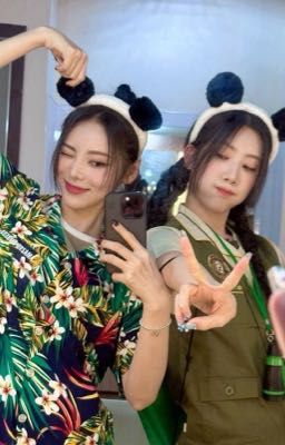 Em muốn đi cùng chị không?