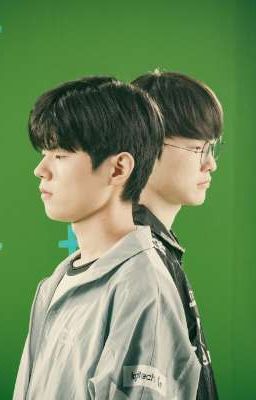•|×Fakedeft×|• When I Look At You..