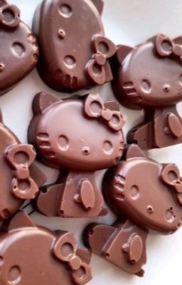 juky san & lyhan 𝜗ৎ chocolate.