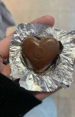 keonhoon | lust chocolate
