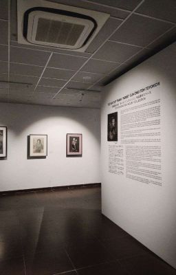 | Love Exhibition |