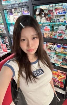 |Lyhansara|_ Biển, Nắng và Những Người Ở Lại