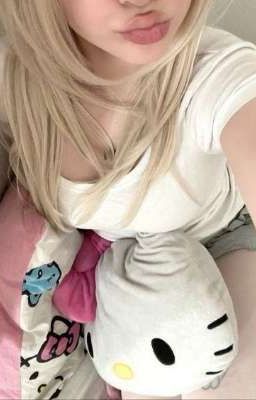 marhoon || hello kitty
