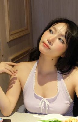 [MiuCam] Em là bà nội của chị