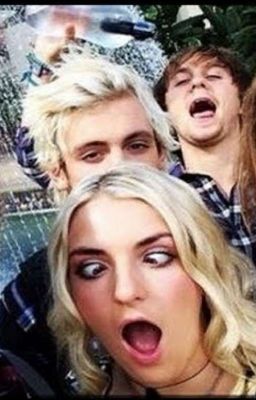  R5 funny picture