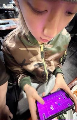 //Ryulwoo// Đối cứng