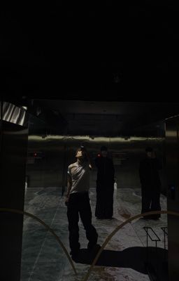 Untitled. Mirror